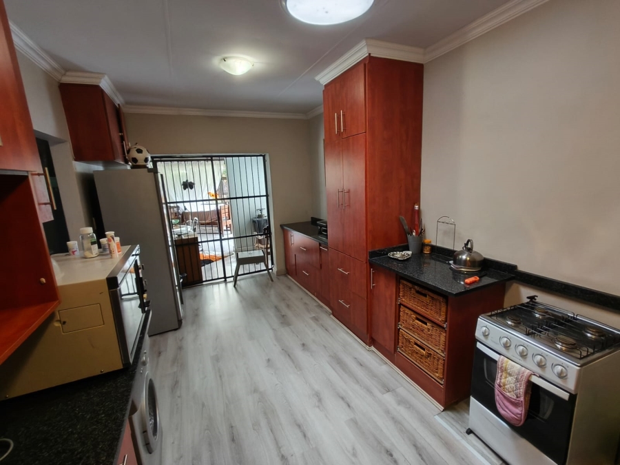 7 Bedroom Property for Sale in Safari Gardens North West